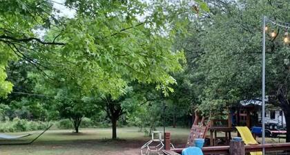 Lovely Cozy Country Home 3/2 TXSTU/walk to TXST Tubes/Don's Fish/Float the River