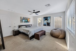 3 bedrooms, iron/ironing board, free WiFi, bed sheets