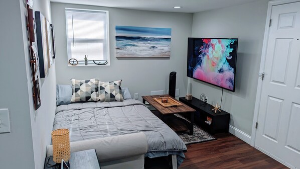 1 bedroom, desk, iron/ironing board, free WiFi