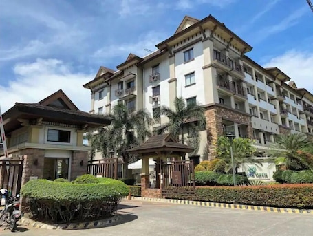 Exterior. Comfy Family Condo in Resort Condo!