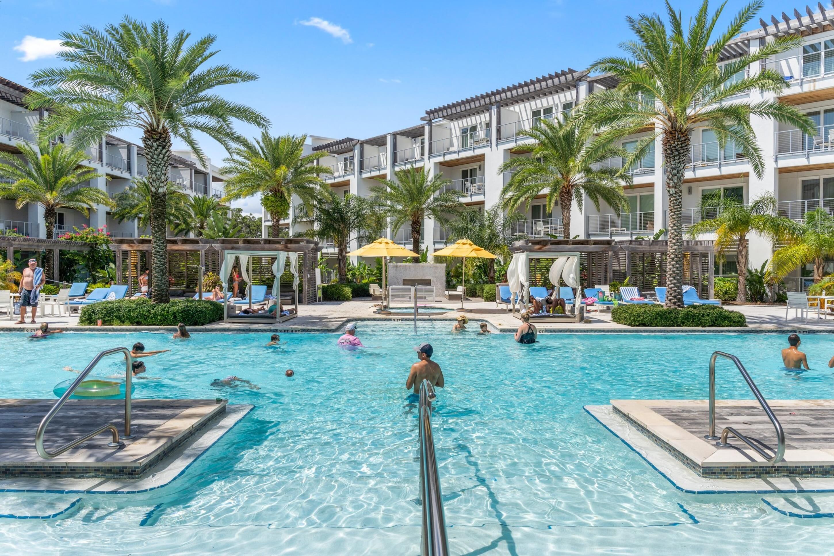 Outdoor pool, pool umbrellas, sun loungers