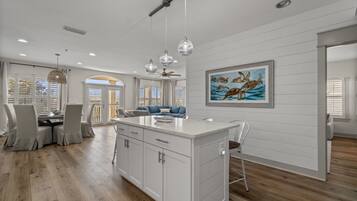 Condo | Private kitchen | Full-sized fridge, microwave, oven, stovetop