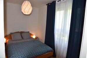 2 quartos, Wi-Fi de cortesia, roupa de cama