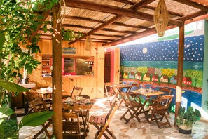 Café da manhã continental grátis todos os dias