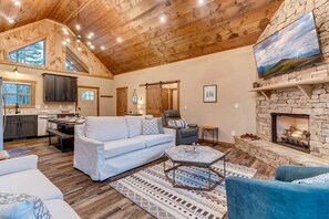 TV, fireplace, ping pong