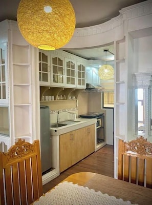 Kühlschrank, Mikrowelle
