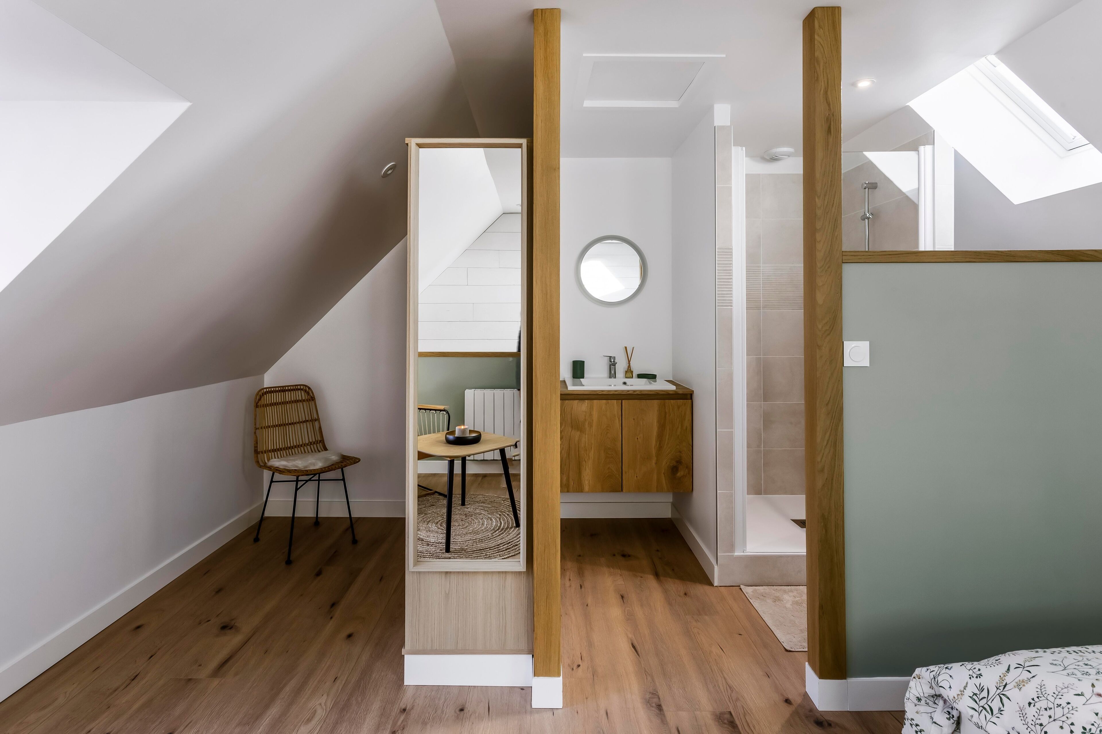 2 chambres, fer et planche à repasser, Wi-Fi gratuit, draps fournis