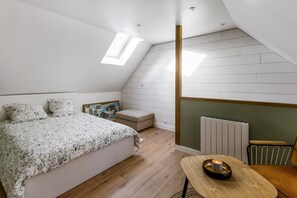 2 makuuhuonetta, silitysrauta/-lauta, ilmainen Wi-Fi, vuodevaatteet