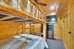 4 Schlafzimmer, Schreibtisch, Bügeleisen/Bügelbrett, kostenloses WLAN