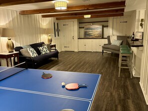 Spielezimmer