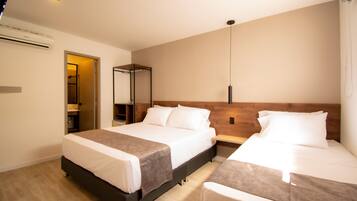 Triple Room | In-room safe, free WiFi