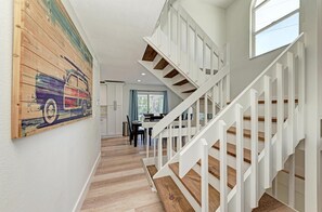 Dining - North Beach Village 6301 - 3BR/2BA Townhome - Anna Maria Island - By Island Real (Holmes Beach)