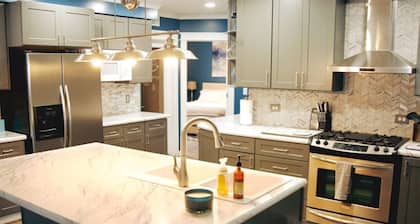 Upscale luxury home just a few blocks from beach