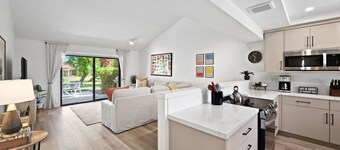 "The place is amazing!  Even better than the photos-very HGTV!"  Guest quote