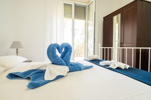 3 camere
