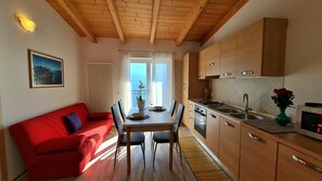 Interior - Casa Elka Balcony 8 Lake view (Tremosine)