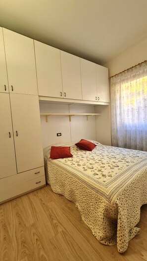 1 soverom, wi-fi (inkludert) og sengetøy