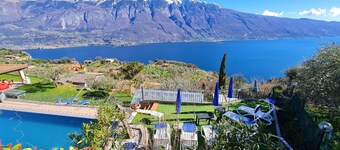 Casa Elka Patio 2 Lake view