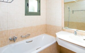 Imagen sin descripción, 3 de 16, botón