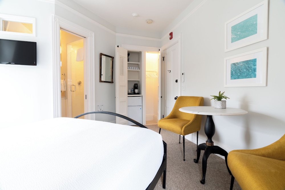 The Centerboard Nantucket by null