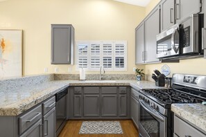 Fridge, microwave, oven, dishwasher - Casa Nolan | A Louisa Davis Property (La Quinta)