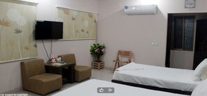 Deluxe Double Room - Prime View Hotel (Faisalabad)