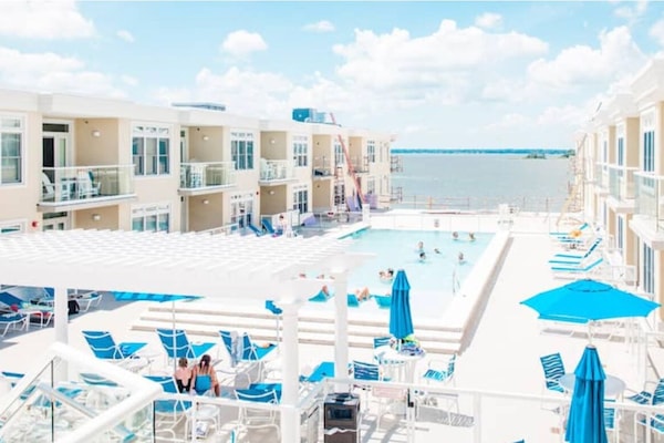 Piscina coperta, piscina all'aperto