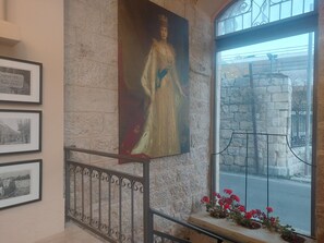 Shared Dormitory, Men only | Living area