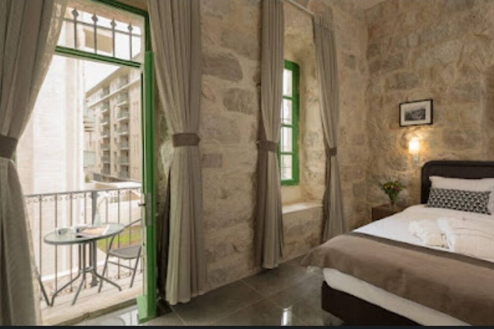 malka hostel