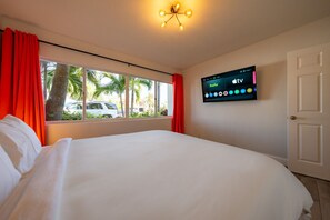 1 bedroom, desk, iron/ironing board, WiFi