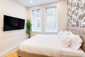 Strykejern/-brett, reiseseng for barn, wi-fi og sengetøy