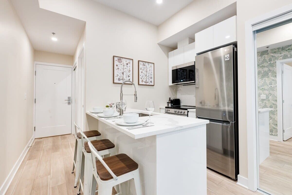 冰箱、微波炉、烤箱、炉灶