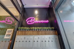 Interior - M11 | Mount-Royal Suites: 2BR + sofa bed - 29 (Montréal)