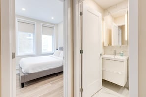 2 Schlafzimmer, Bügeleisen/Bügelbrett, Reisekinderbett, WLAN