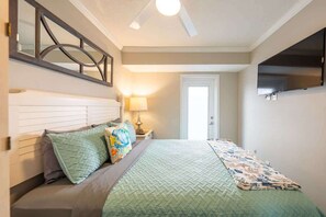 1 habitación, tabla de planchar con plancha, wifi y ropa de cama 