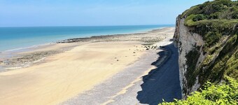 Charming Norman farmhouse 8 km from the sea