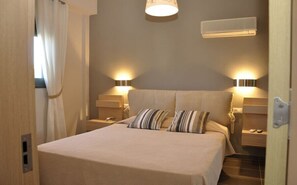 1 Schlafzimmer, Zimmersafe, Bügeleisen/Bügelbrett, Reisekinderbett