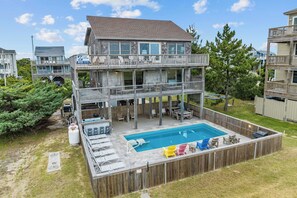 حمّام سباحة خارجي