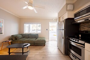 コーヒー / ティーメーカー、調理器具と食器