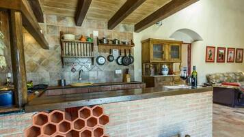 Bar (en la propiedad)