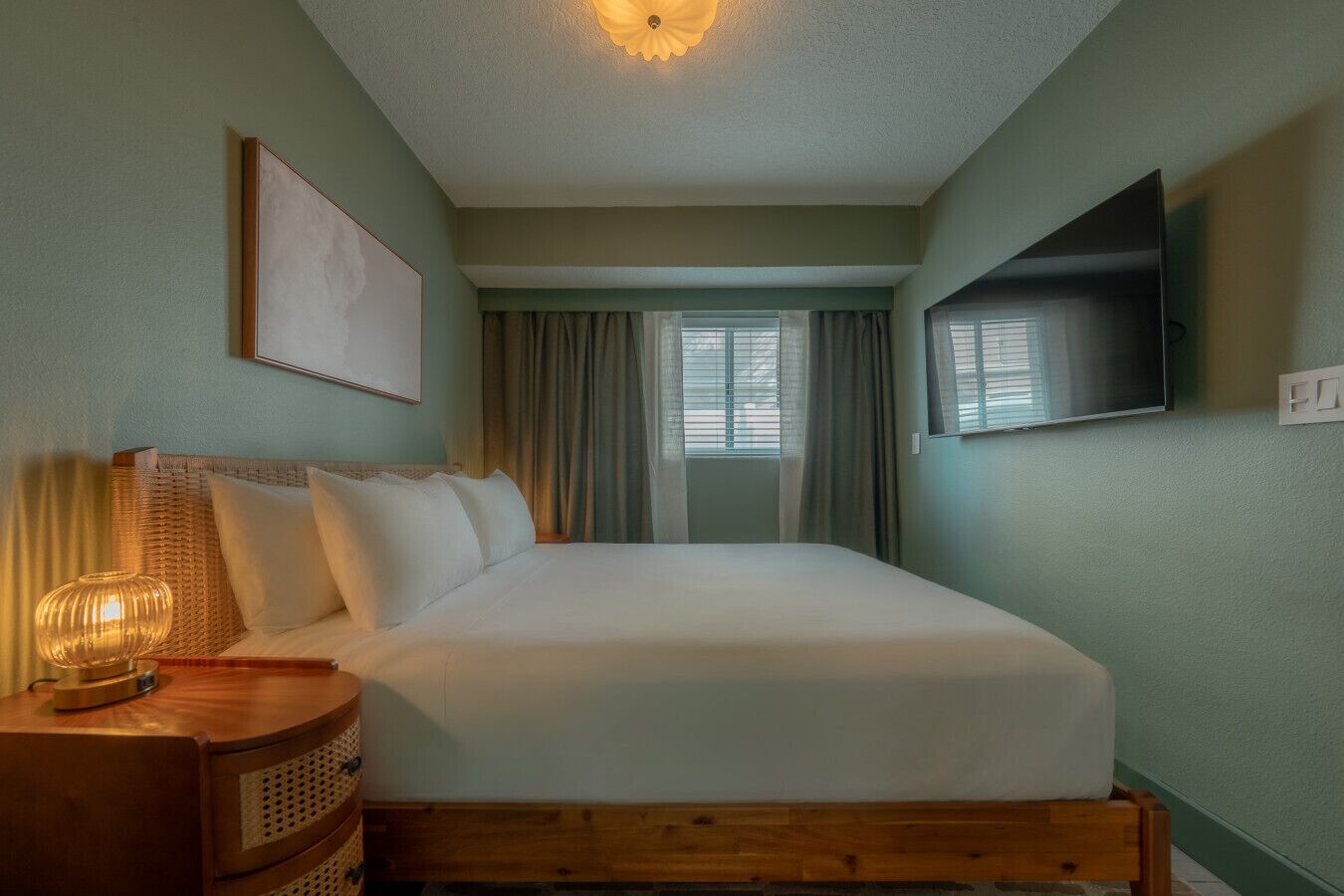 1 chambre, bureau, fer et planche à repasser, Wi-Fi