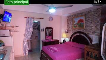 Estudio Deluxe | Tabla de planchar con plancha y wifi gratis