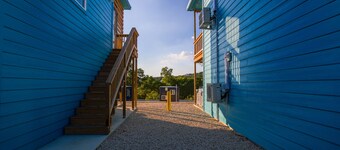 1 Bed | Private Waterfront Tiny Home on Canyon Lake | 4B, Private Waterfront Tiny Home on Canyon Lak