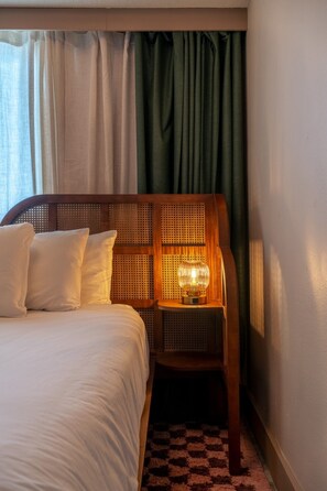 1 bedroom, desk, iron/ironing board, WiFi