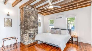 1 bedroom, iron/ironing board, travel crib, WiFi