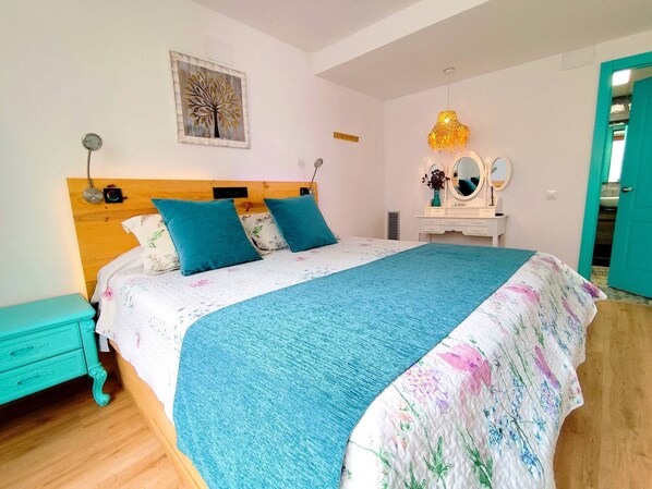 1 bedroom, iron/ironing board