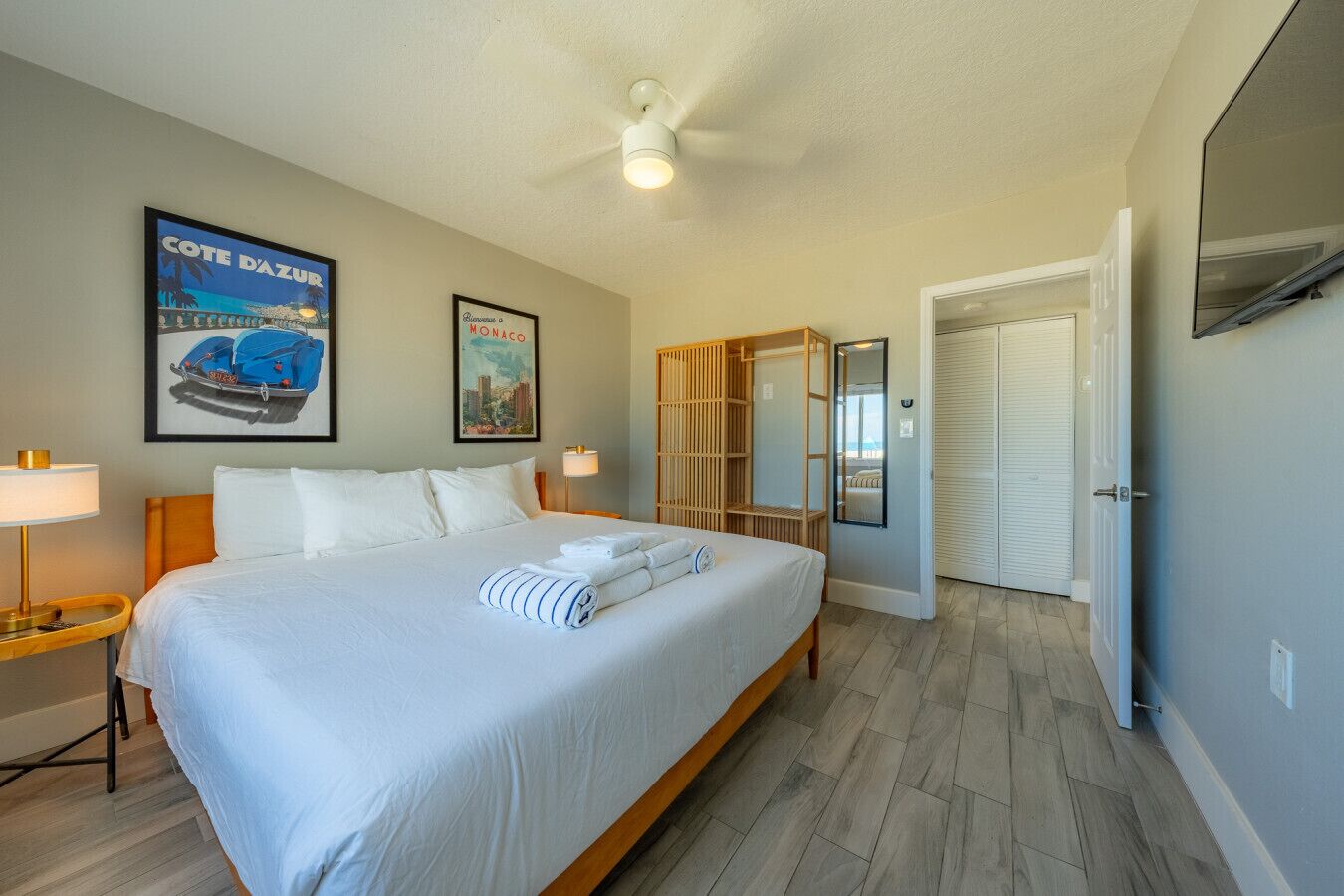 1 habitación, escritorio, tabla de planchar con plancha y wifi 