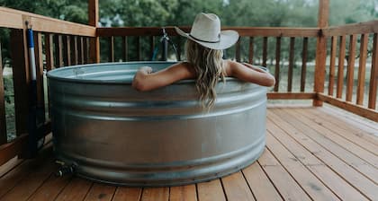 Mexico-themed cabin in Texas Hill Country on the Nueces River