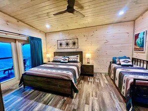 6 habitaciones, escritorio y tabla de planchar con plancha 