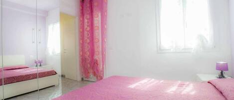 1 makuuhuone, vauvan matkasänky, ilmainen Wi-Fi